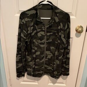 Women's Camouflage Utility Jacket
